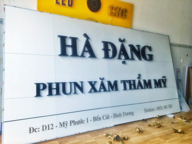 công ty chuyên thi công bảng hiệu alu đẹp Bến Cát
