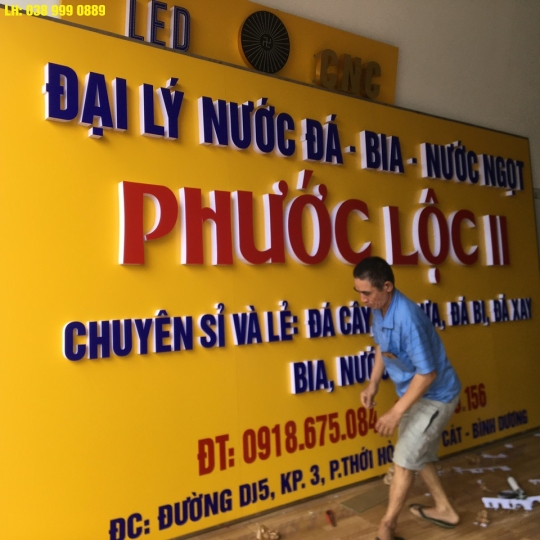 BẢNG HIỆU ALU CHỮ NỔI MICA